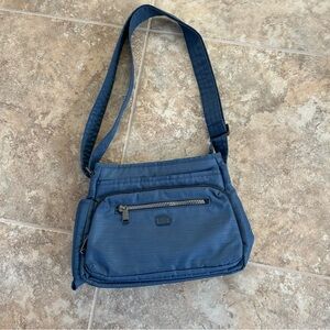 NWOT LUG Infinity Collection Shimmy Crossbody Shoulder Bag Dusty Blue Purse